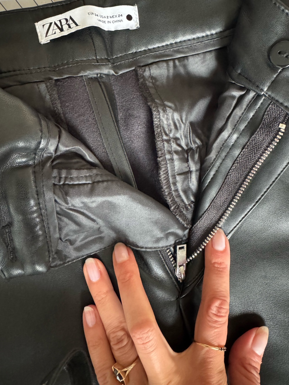 Zara Black Faux Leather Straight Leg Pants - Picture 5 of 8